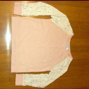 Pink crew neck sweatshirt with lace sleeves
